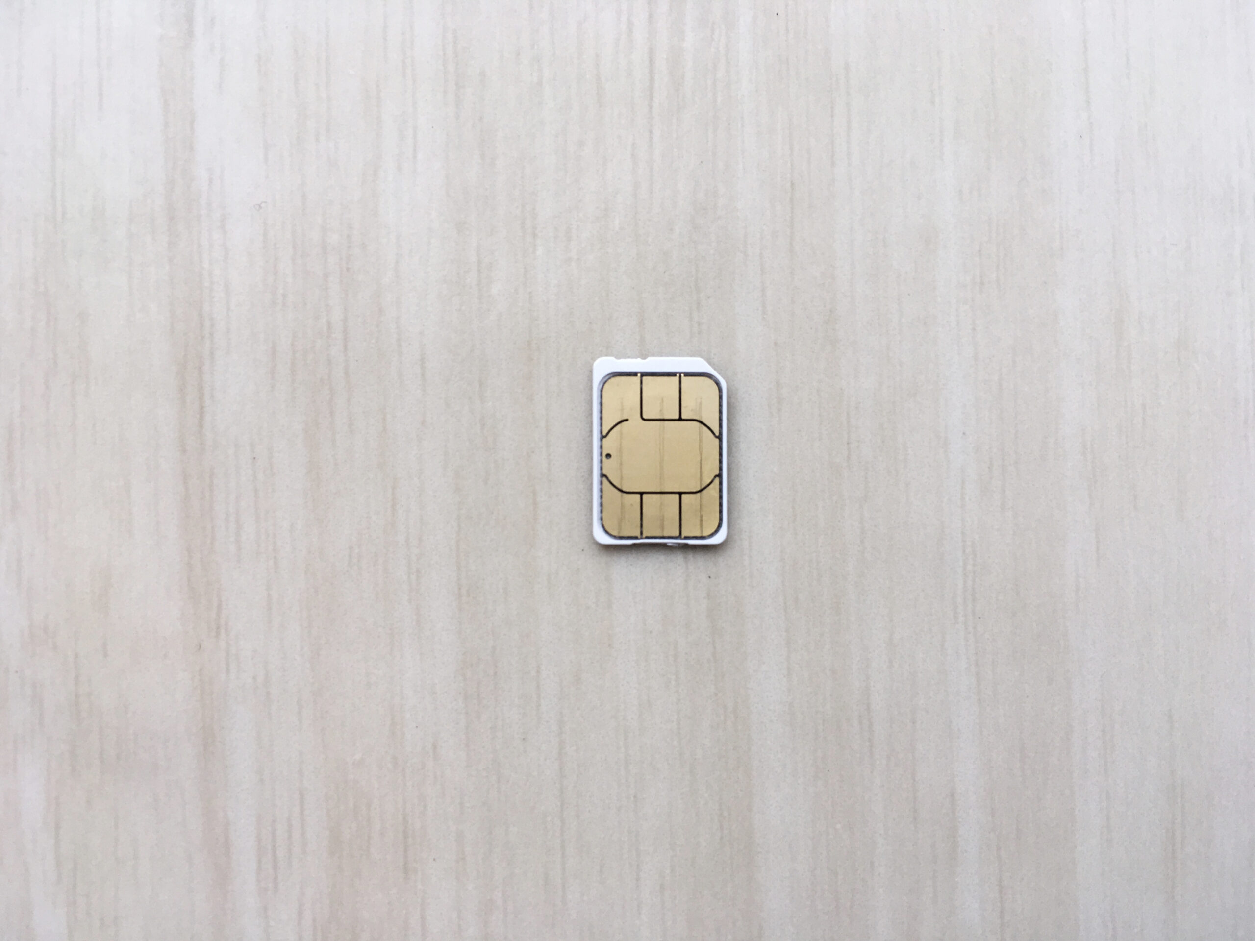 nano SIM カード