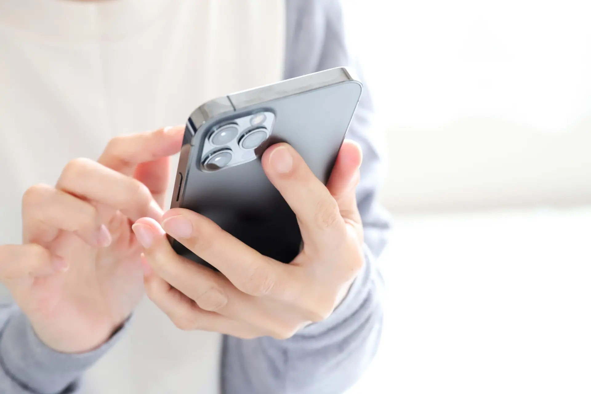 家族3人だとスマートフォン代はどれくらい？高くなる理由や節約方法