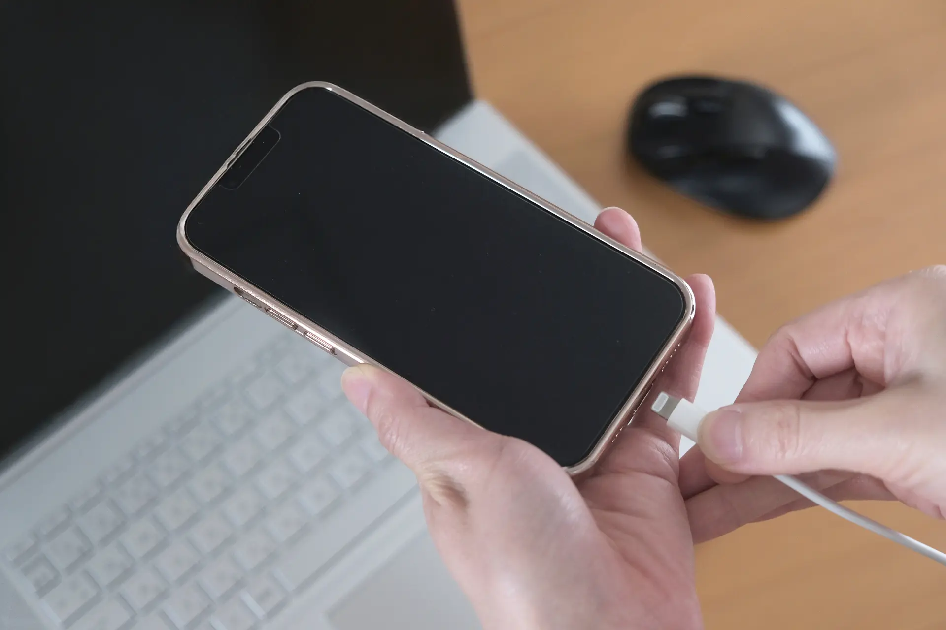 ３台で１５０００円 家族3人だとスマートフォン代はどれくらい？高くなる理由や節約方法