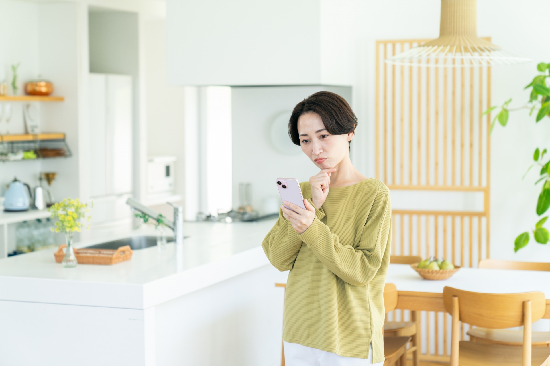 格安SIMは後悔するからやめとけ？格安スマホのメリット・デメリット・選び方を解説