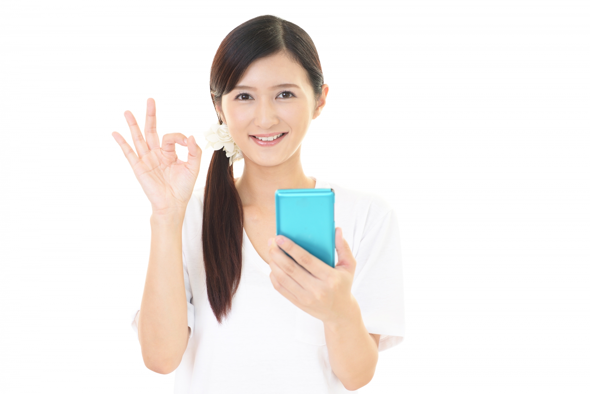 スマートフォンを持つ女性