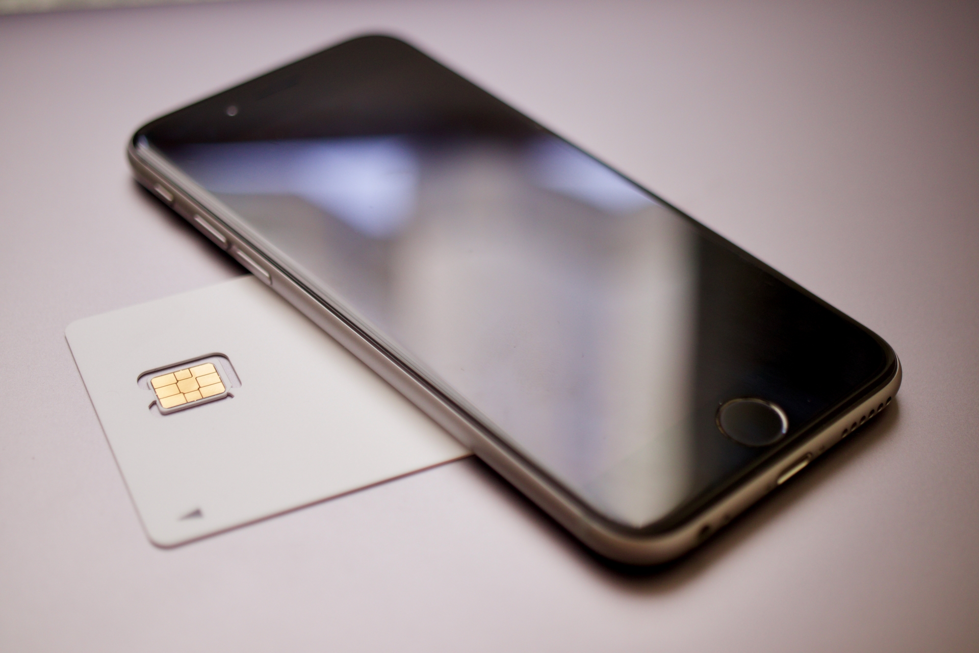 スマートフォン端末（SIMカード）の設定