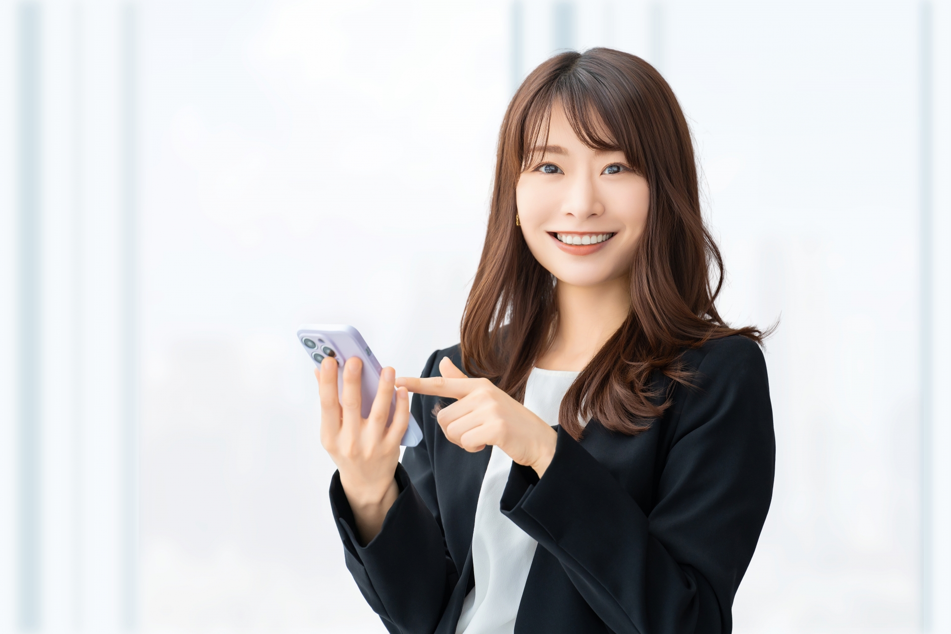 eSIMの乗り換え方法は？メリットやデメリット、利用開始手順も解説