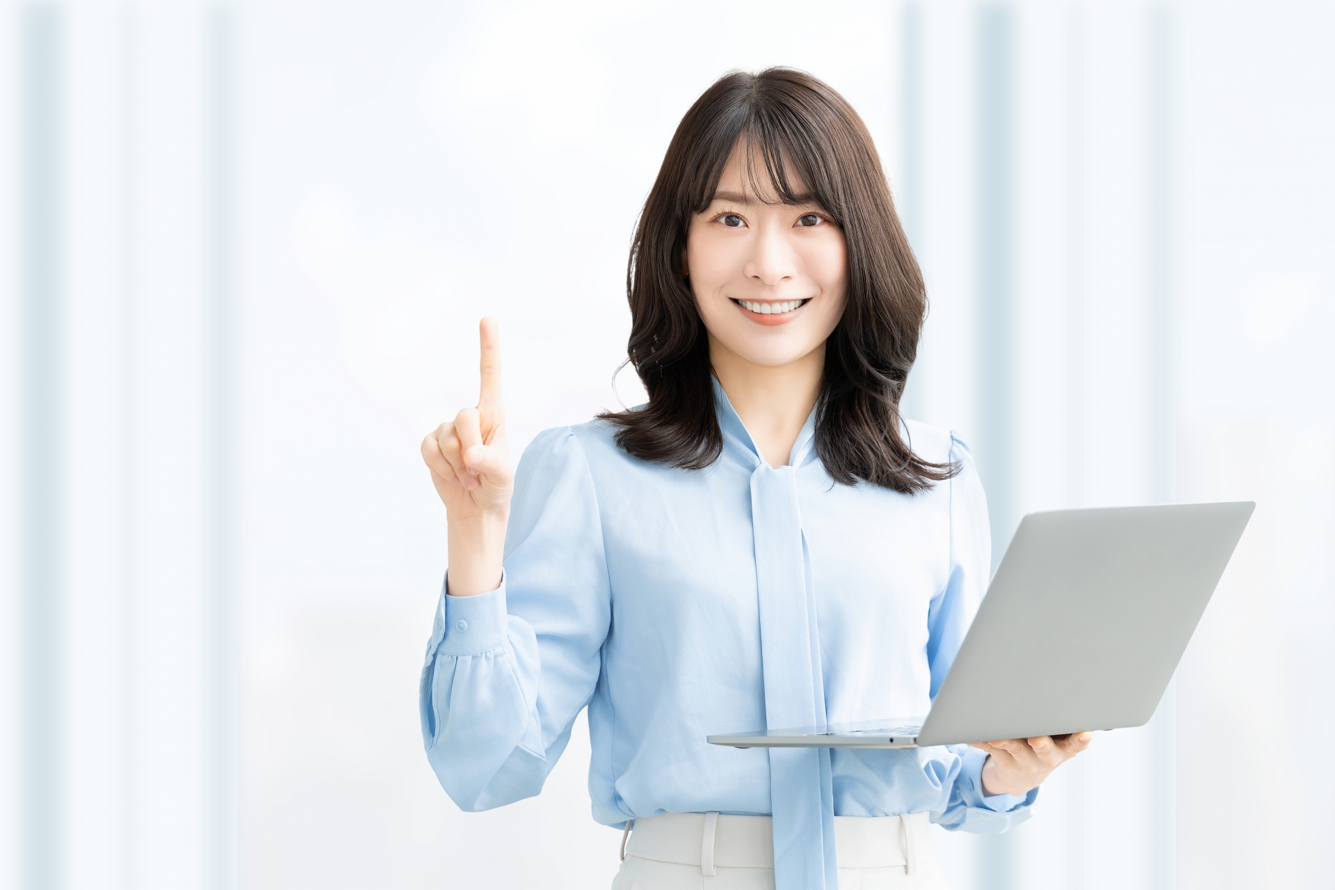 SIMカードの入れ替えとデータ移行の順番は？機種変更や注意点についても解説