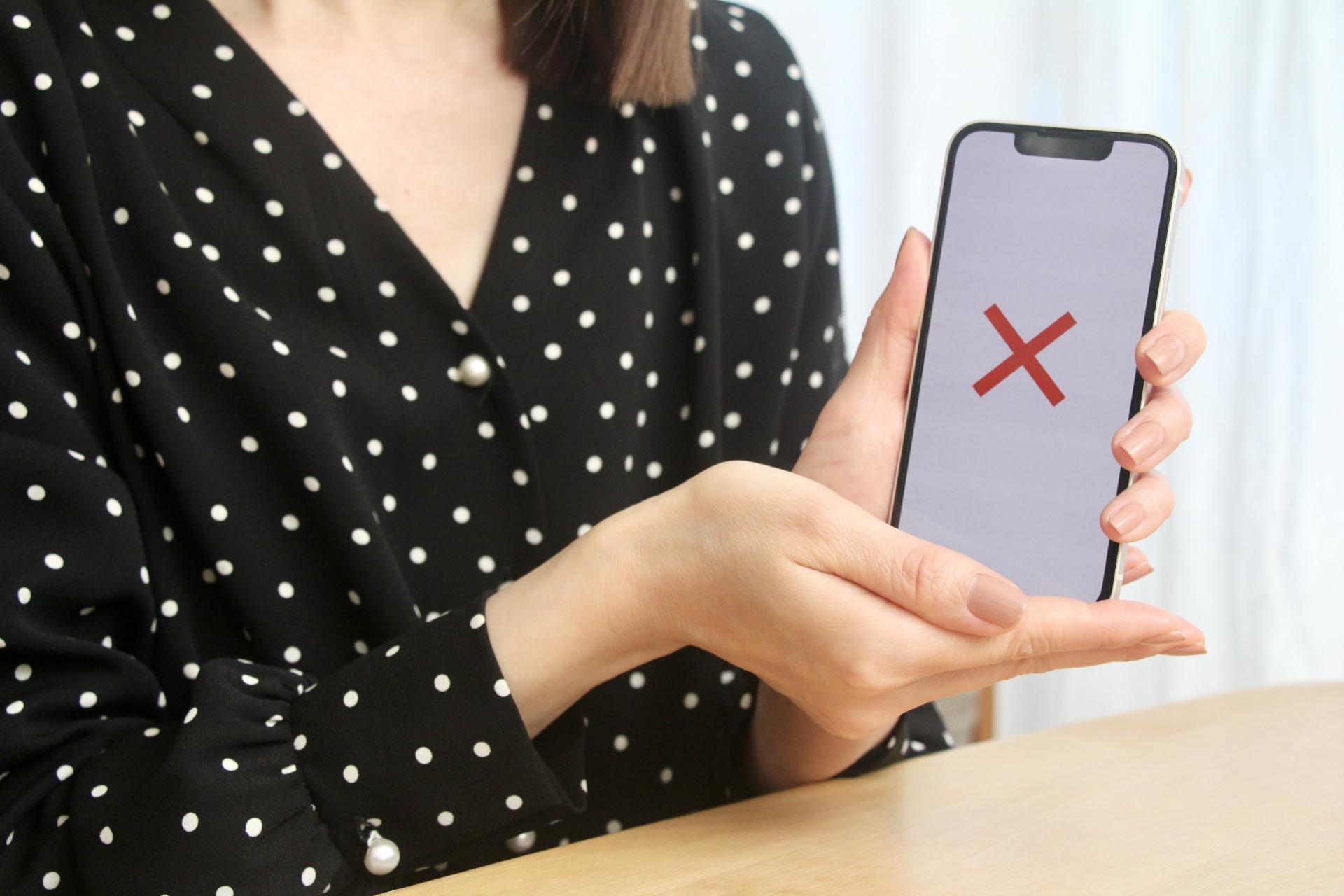 携帯を他社へ乗り換える手順とは?費用やタイミングと注意点を解説