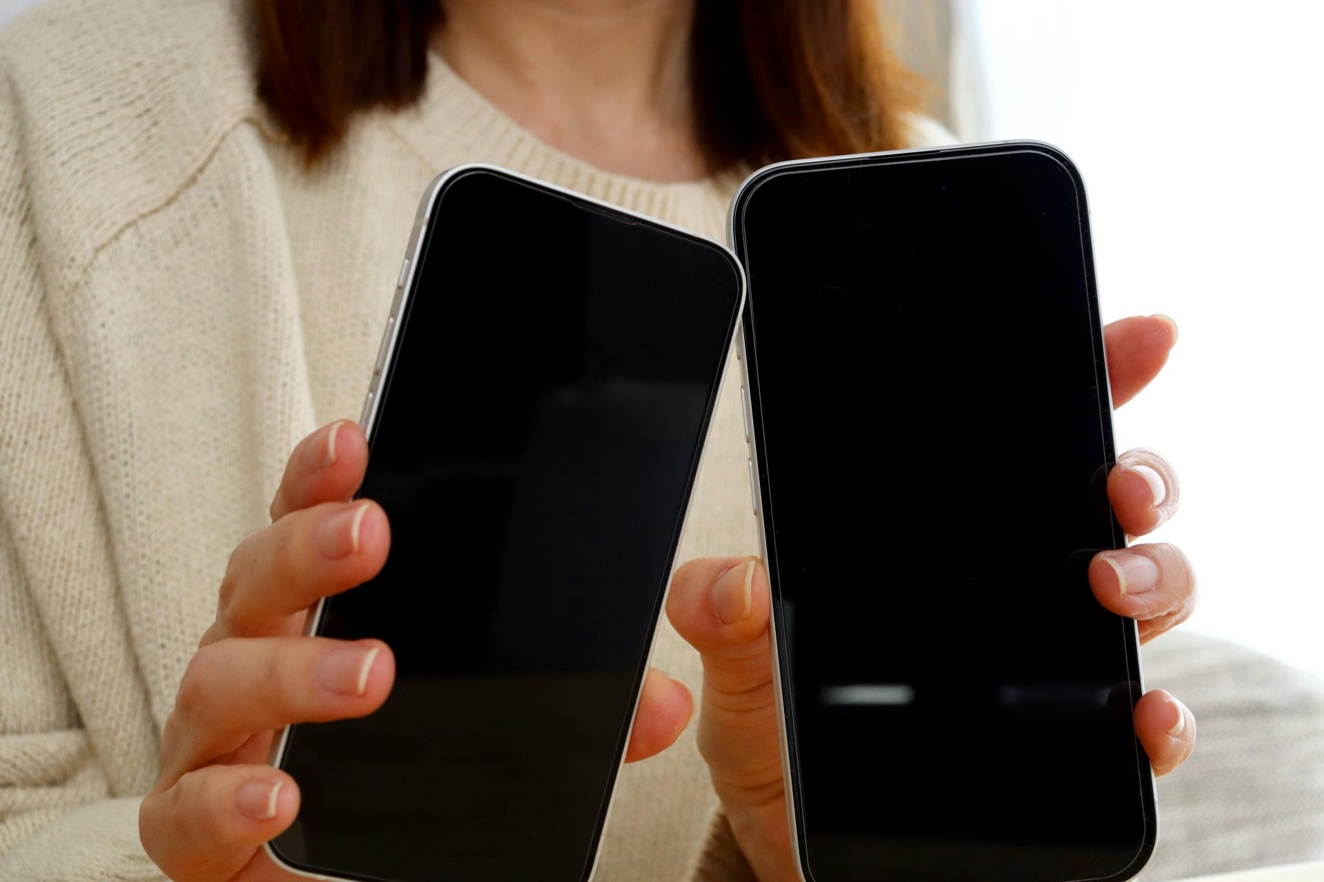スマホ2台持ちのメリットは？デメリットや料金を抑える方法を解説