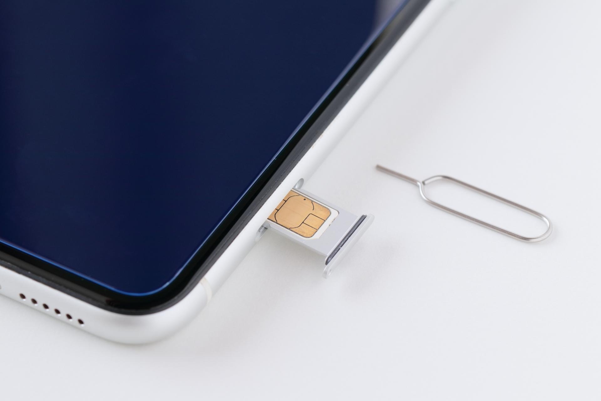 格安SIMは仕事用の携帯電話に使っても大丈夫?法人契約のメリットやデメリットも解説